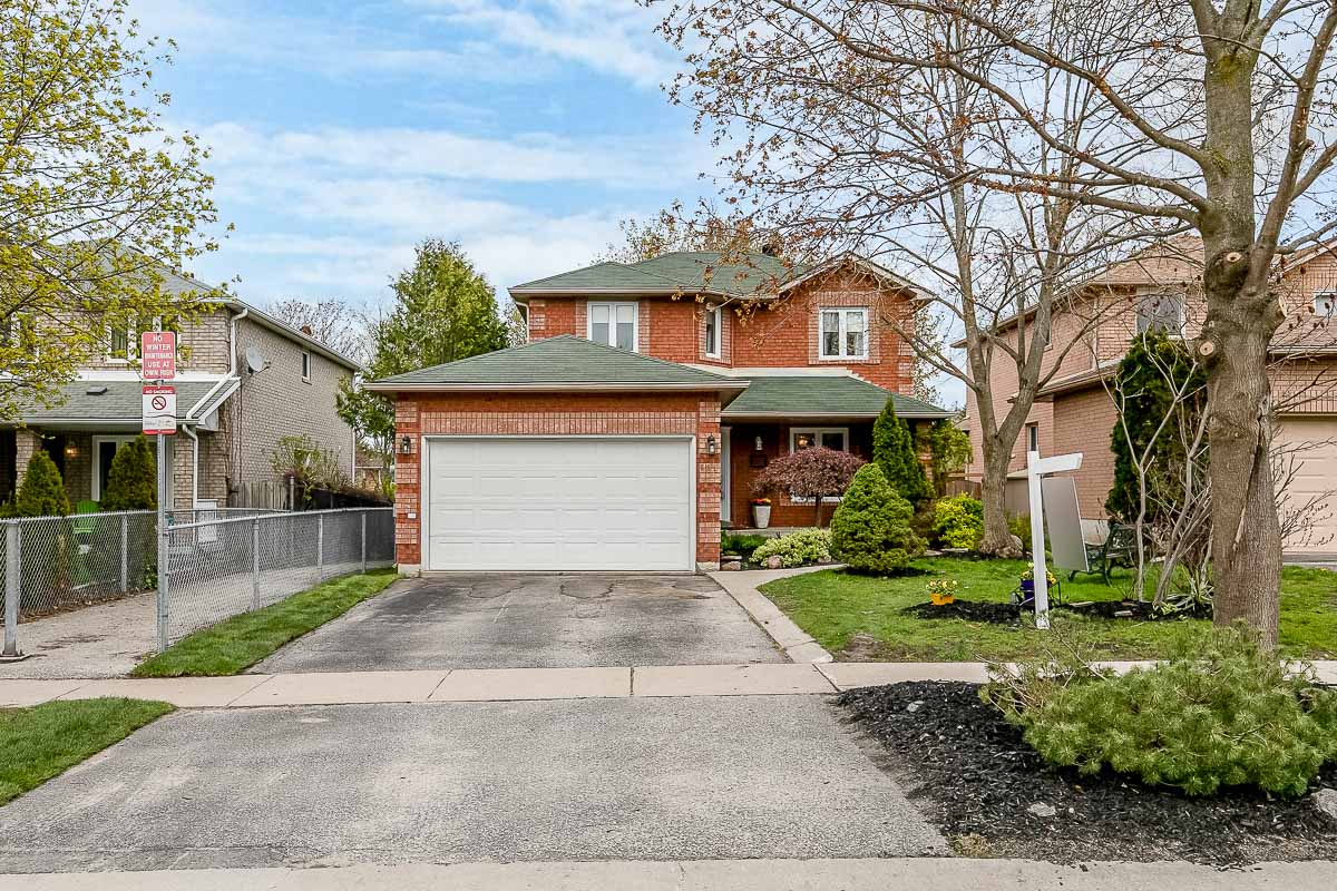 104 Bishop Drive, Barrie , ON